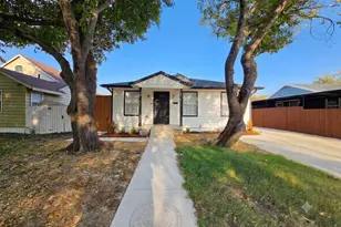 914 17th St, Grand Prairie, TX 75050 - Photo 2