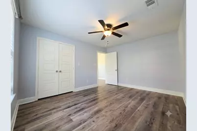 914 17th Street, Grand Prairie, TX 75050 - Photo 18