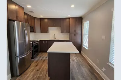 914 17th Street, Grand Prairie, TX 75050 - Photo 8
