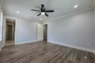 914 17th St, Grand Prairie, TX 75050 - Photo 12