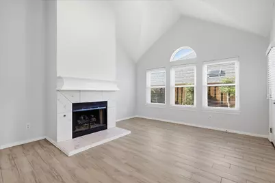 2540 Plumdale Drive, Carrollton, TX 75006 - Photo 4