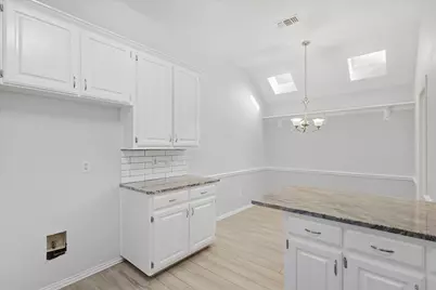 2540 Plumdale Drive, Carrollton, TX 75006 - Photo 10