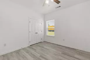 1215 Kellum St, Waco, TX 76704 - Photo 10