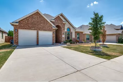 10623 Cherry Tree Way, Grand Prairie, TX 76065 - Photo 2