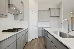 10623 Cherry Tree Wy, Grand Prairie, TX 76065 - Photo 8