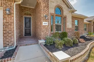 10623 Cherry Tree Wy, Grand Prairie, TX 76065 - Photo 4