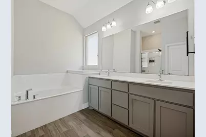 10623 Cherry Tree Way, Grand Prairie, TX 76065 - Photo 14