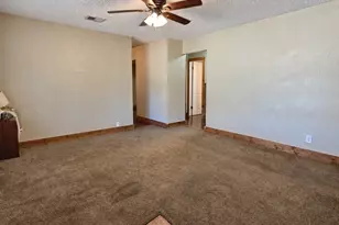 636 E Columbia Dr, Azle, TX 76020 - Photo 2