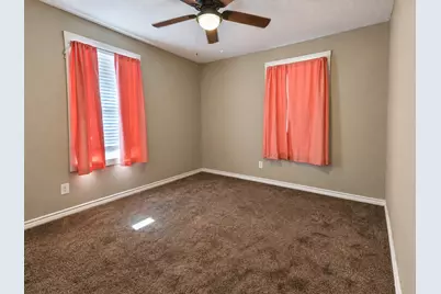 636 E Columbia Drive, Azle, TX 76020 - Photo 16