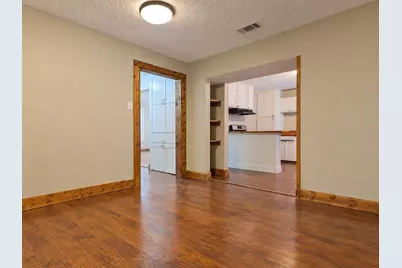 636 E Columbia Drive, Azle, TX 76020 - Photo 8
