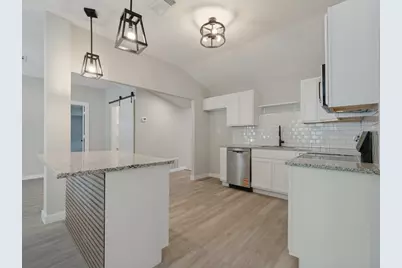 107 N Avenue P, Clifton, TX 76634 - Photo 10