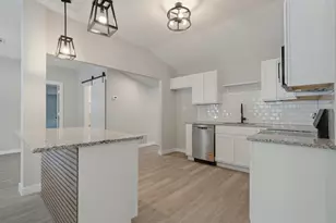 107 N Avenue P, Clifton, TX 76634 - Photo 10