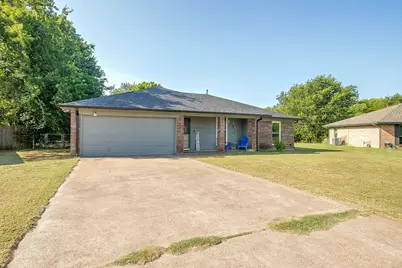 1225 Sandstone Drive, Cleburne, TX 76033 - Photo 6