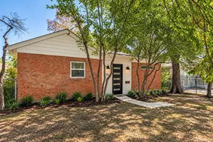 914 Westmount Ave, Dallas, TX 75211 - Photo 2