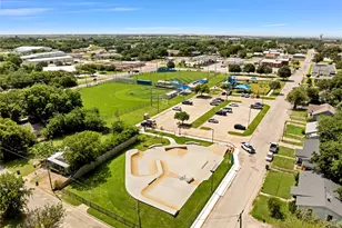 501 N Miller St, Decatur, TX 76234 - Photo 24