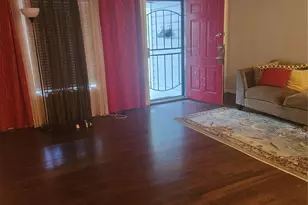 822 Woodrow St, Arlington, TX 76012 - Photo 2