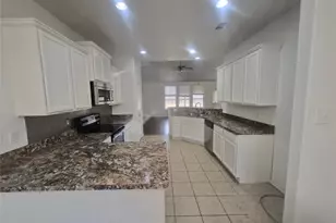 12153 Nuffield Ct, Fort Worth, TX 76036 - Photo 2