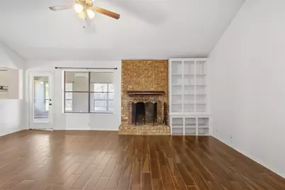 4009 Hemlock Street, Fort Worth, TX 76137 - Photo 4