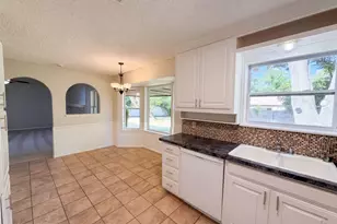 2209 Mountainview Dr, Hurst, TX 76054 - Photo 12
