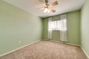 313 Londonderry Ln, Mansfield, TX 76063 - Photo 18