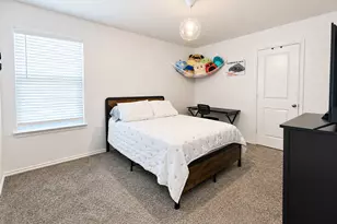 513 Clearlake Dr, Waxahachie, TX 75165 - Photo 6