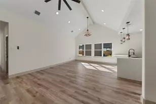 5614 San Jacinto Dr, Granbury, TX 76048 - Photo 14