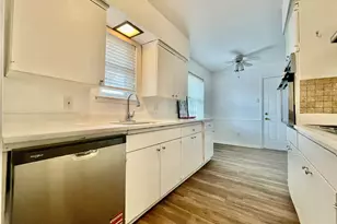 714 Timberlake Cir, Richardson, TX 75080 - Photo 4