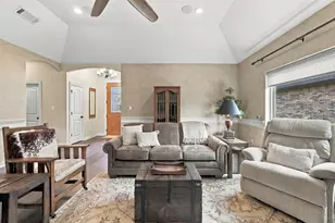 6503 Pirlie Ct, Granbury, TX 76049 - Photo 12