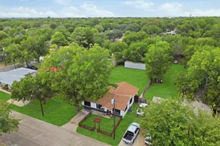 306 Lovelady St, Cleburne, TX 76033 - Photo 38