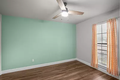 521 Meadowbrook Street, Lake Dallas, TX 75065 - Photo 22