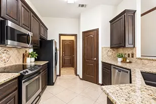 9008 Winding River Dr, Fort Worth, TX 76118 - Photo 6