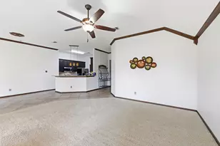 9008 Winding River Dr, Fort Worth, TX 76118 - Photo 4