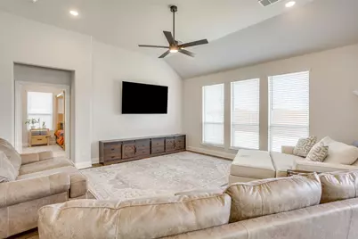 222 Shawnee Trail, Alvarado, TX 76009 - Photo 18