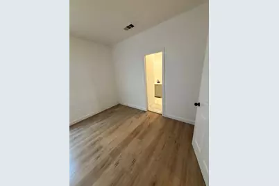 4302 Montie Street, Dallas, TX 75210 - Photo 10