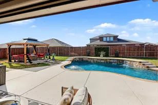 1221 Boulder Dr, Cedar Hill, TX 75104 - Photo 34