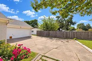 3647 Whitehall Dr, Dallas, TX 75229 - Photo 20