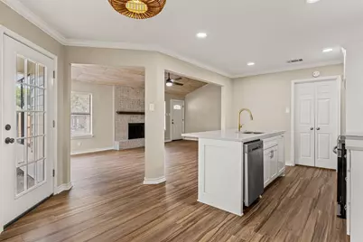 1301 Chapel Creek Road, Waco, TX 76712 - Photo 6
