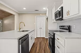 1301 Chapel Creek Rd, Waco, TX 76712 - Photo 10