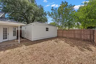 1301 Chapel Creek Rd, Waco, TX 76712 - Photo 22