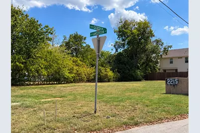 2215 Anderson Street, Greenville, TX 75401 - Photo 4