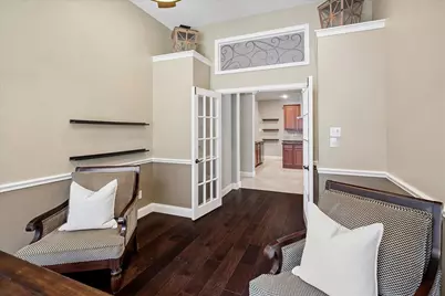 412 Manders Court, Irving, TX 75063 - Photo 8