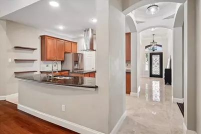 412 Manders Court, Irving, TX 75063 - Photo 14