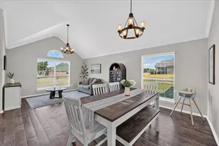 6460 Fox Run Dr, Midlothian, TX 76065 - Photo 10