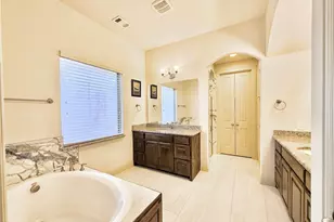 220 Rolling Fork Bend, Irving, TX 75039 - Photo 16