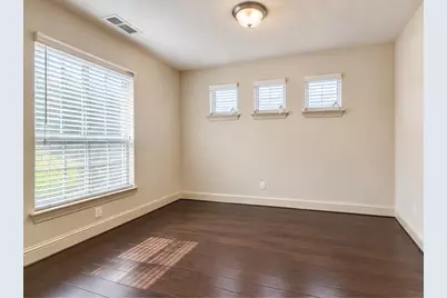 220 Rolling Fork Bend, Irving, TX 75039 - Photo 8