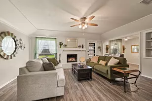 425 Glenwood Terrace, Hurst, TX 76053 - Photo 2