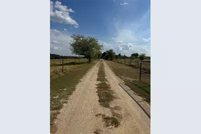 266 Hcr 4317, Milford, TX 76670 - Photo 2