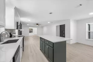 6404 Winn St, Fort Worth, TX 76133 - Photo 16
