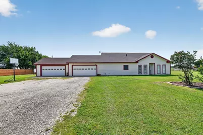 1958 Crockett Street, Sanger, TX 76266 - Photo 4