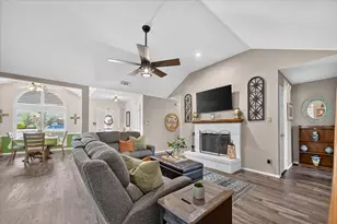 4312 Hillshire Ct, Flower Mound, TX 75028 - Photo 6